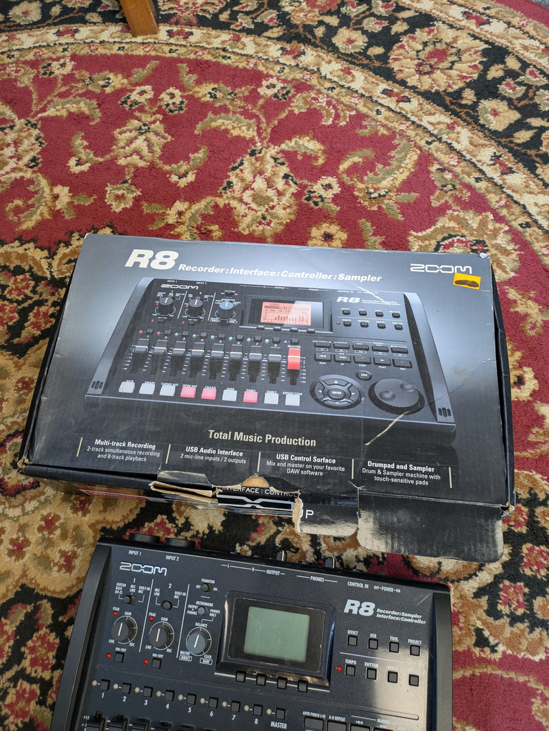Zoom R8 Multitrack Digital Recorder and USB Interface w/Box & Power Supply