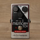 Electro-Harmonix Memory Toy - Analog Delay with Modulation