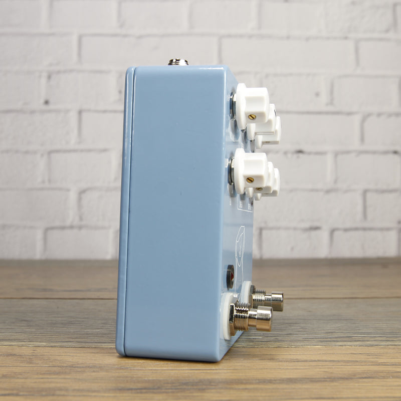 jhs pedals artificial blonde JHS Artificial Blonde Madison Cunningham Signature Stereo Vibrato Peda