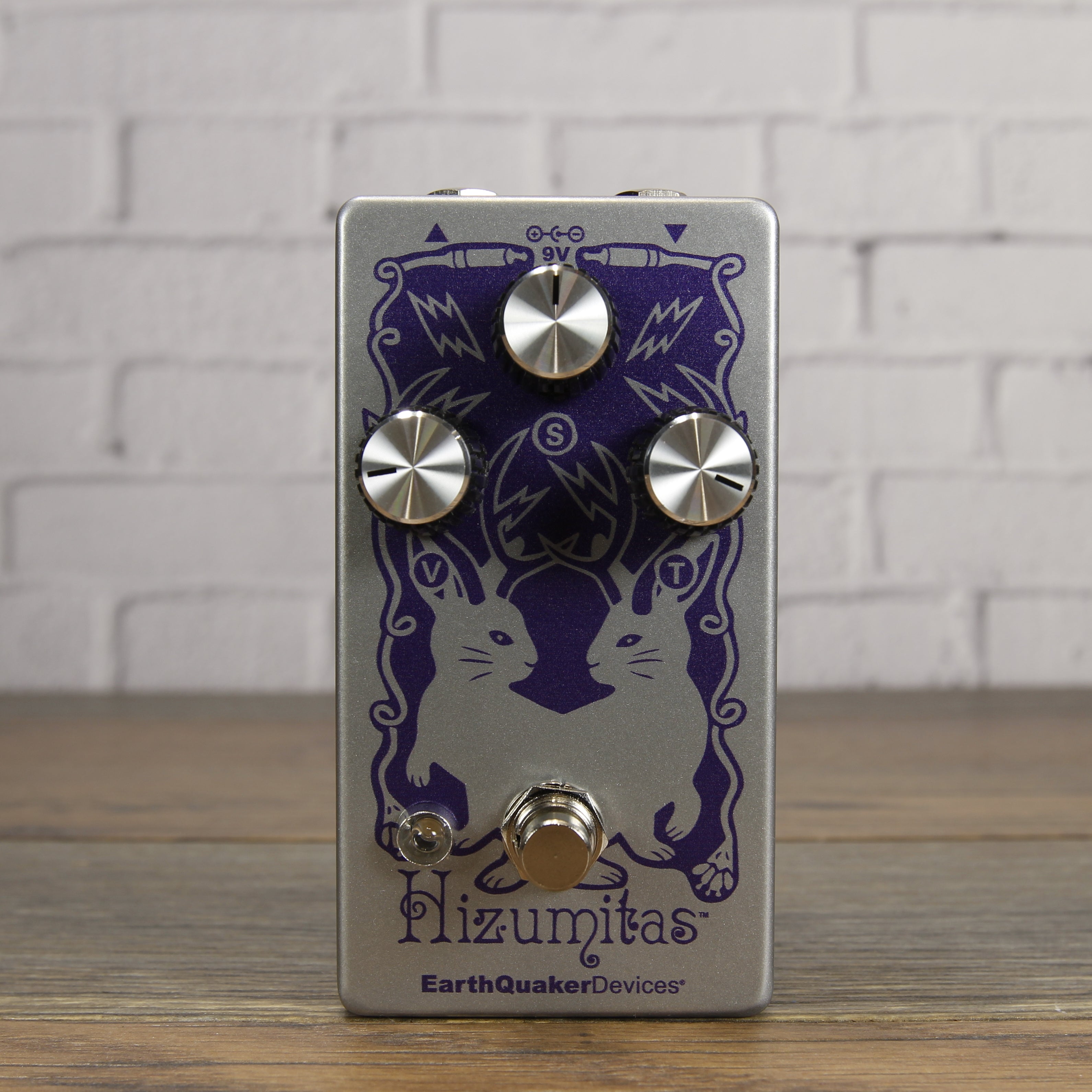 EarthQuaker Devices Hizumitas Fuzz Sustainar Effects Pedal