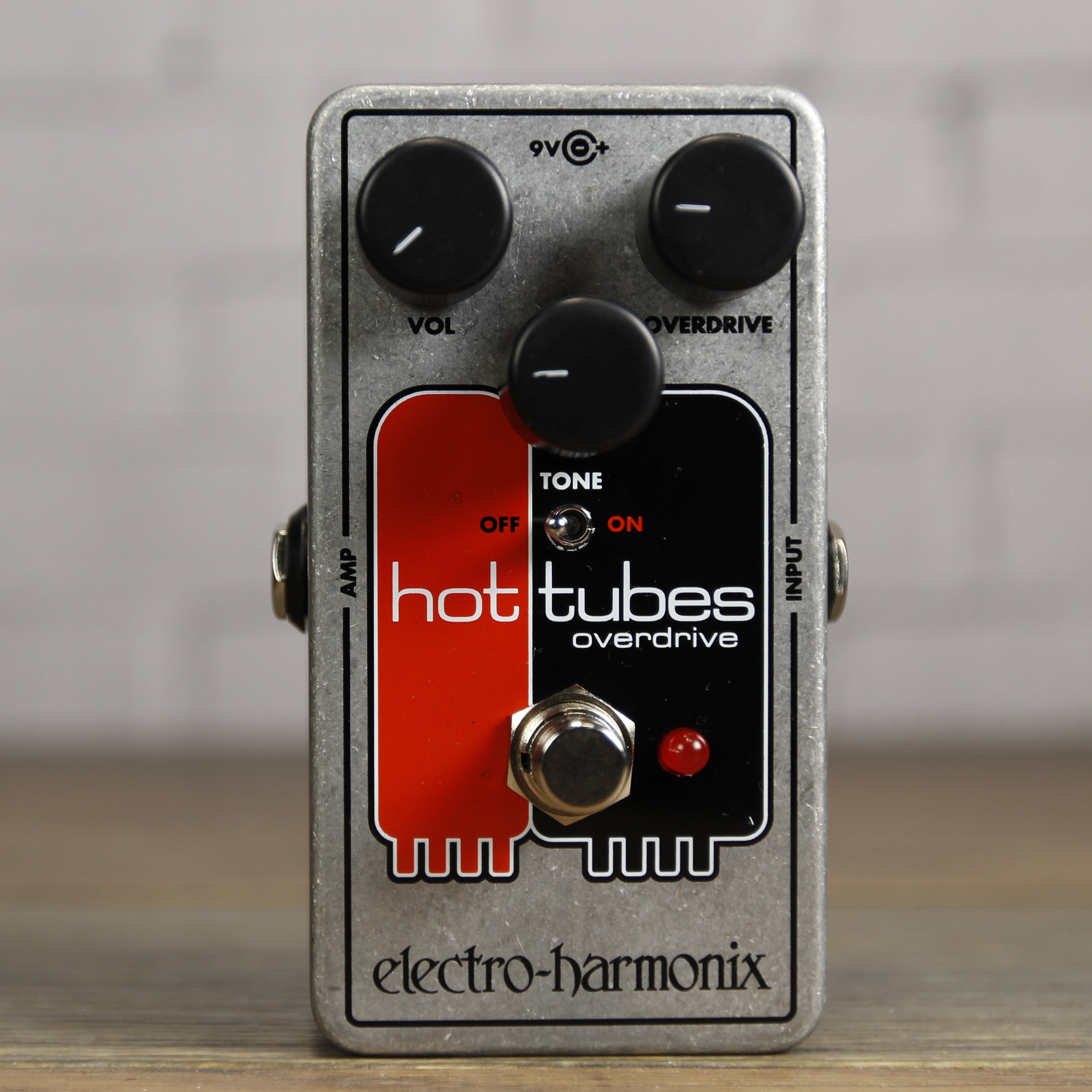 Electro Harmonix Hot Tubes Nano Overdrive - Distortion voor gitaren Electro Harmonix Hot Tubes Nano Overdrive - Distortion voor gitaren
