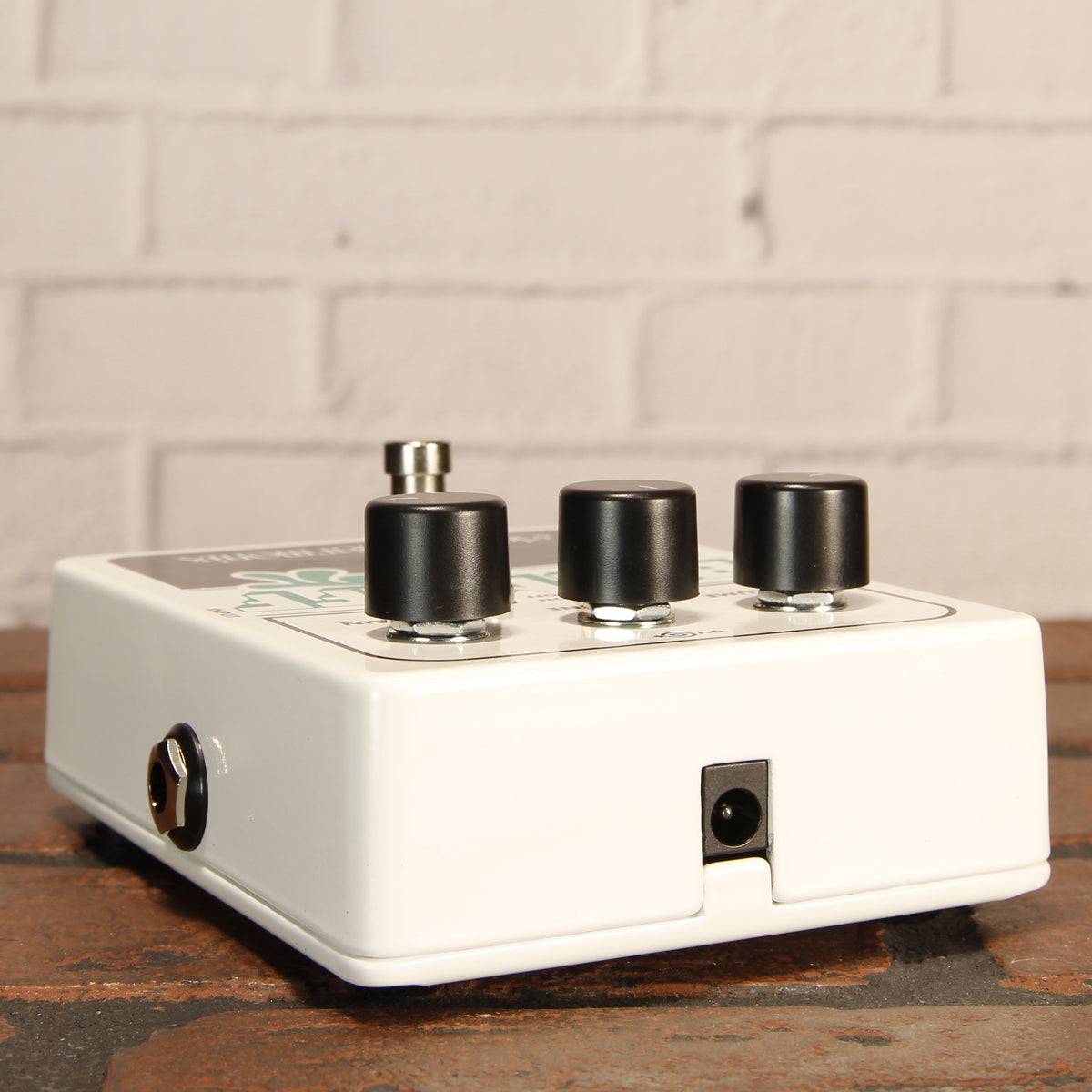【electro-harmonix】BigMuff Pi ToneWicker Amazon.com: Electro-Harmonix Big Muff Pi with Tone Wicker