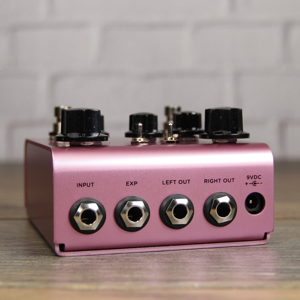 strymon | DIG（V2） | デュアル・デジタル・ディレイ | 製品情報